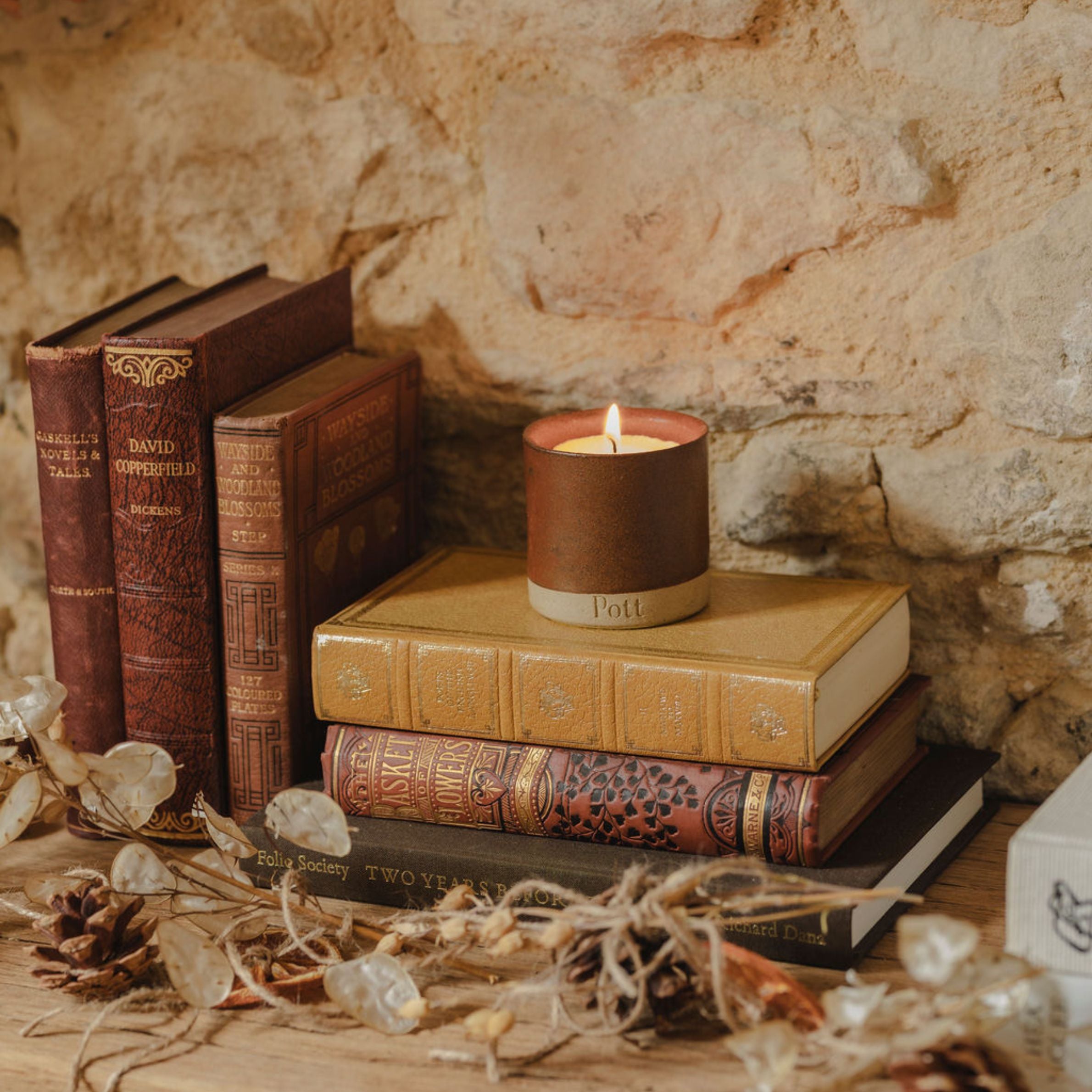 Rust_Amber-Candle-Petite.jpg