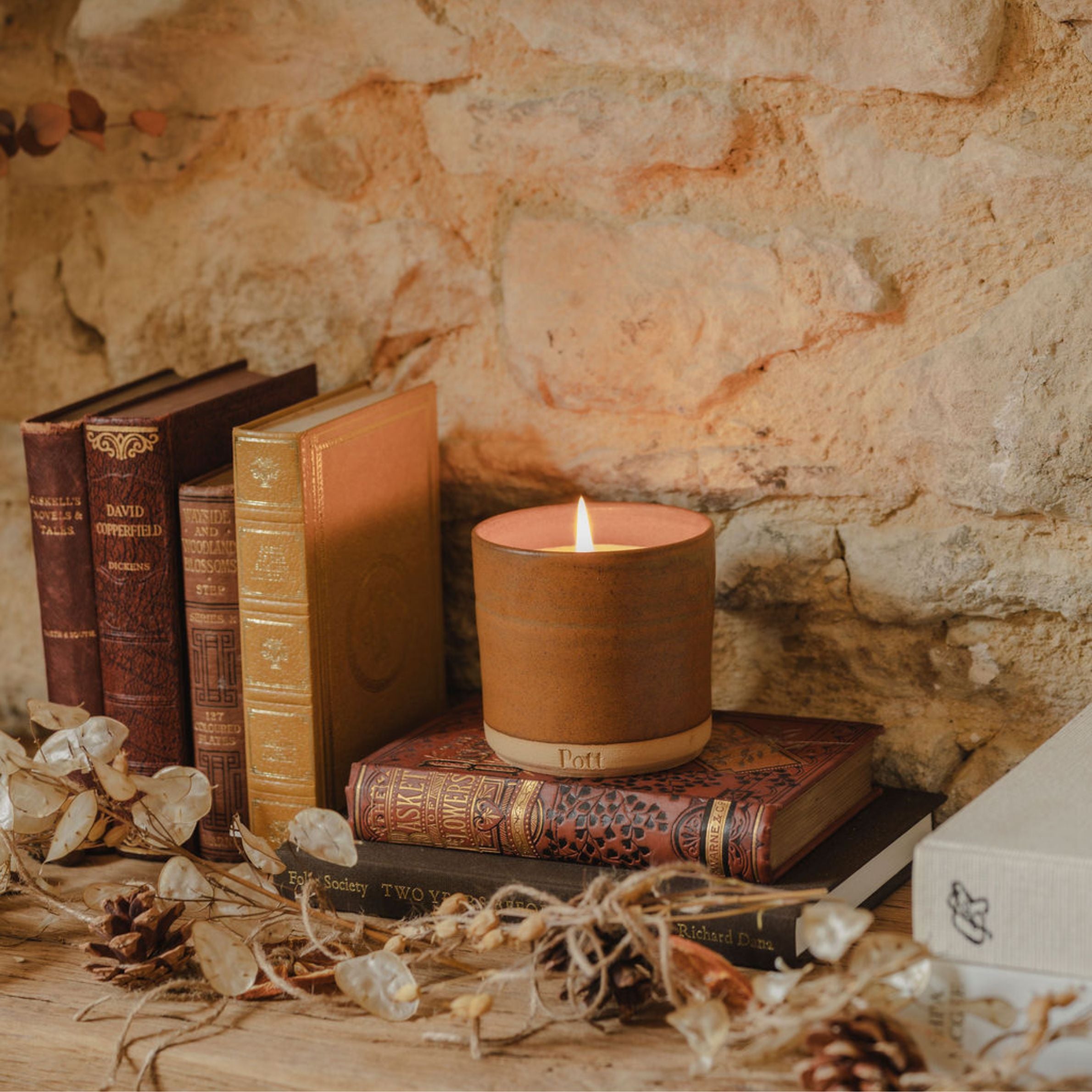 Rust_Amber-Candle-Standard.jpg